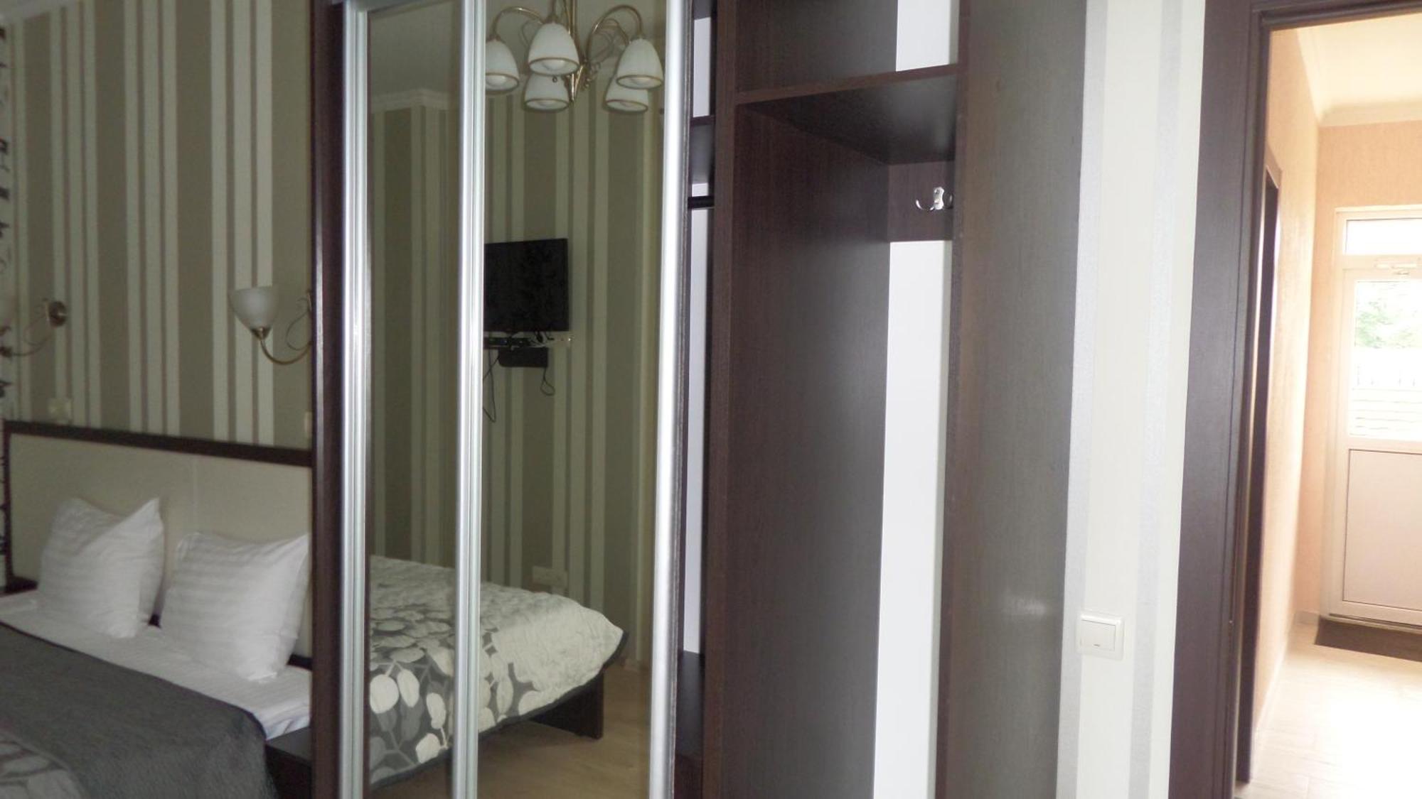 Royal Hotel Jarkov Habitación foto