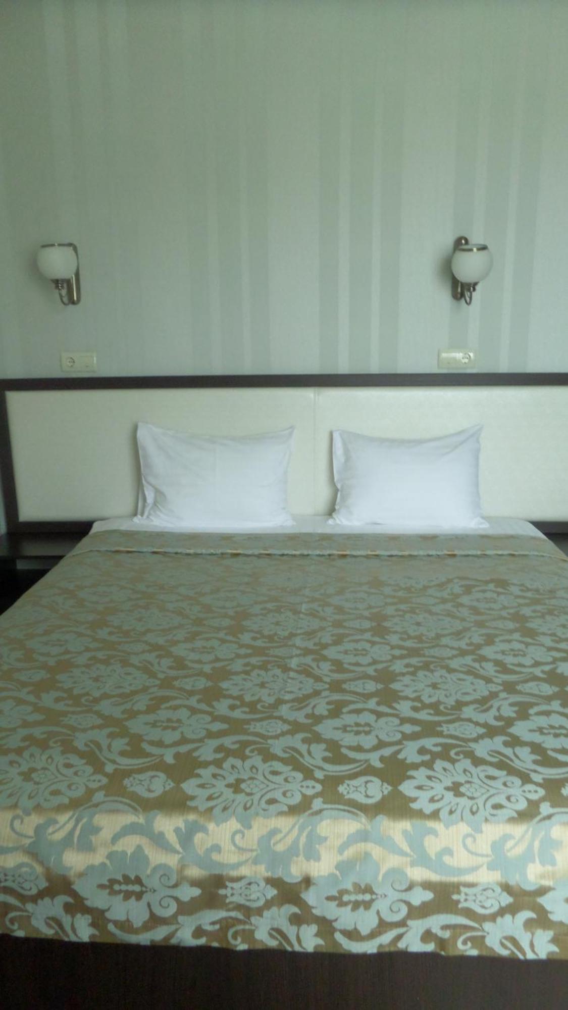 Royal Hotel Jarkov Habitación foto