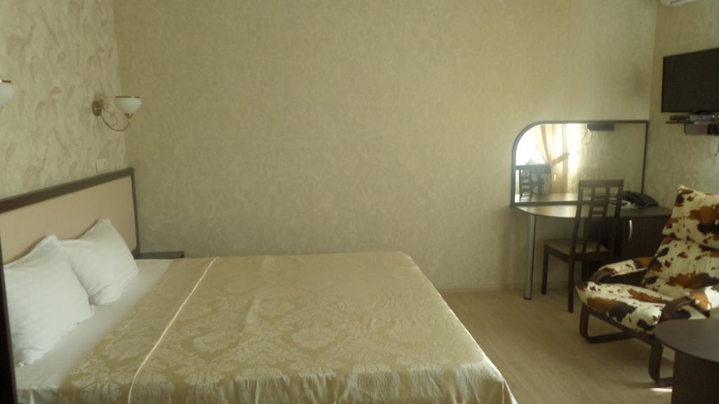 Royal Hotel Jarkov Habitación foto