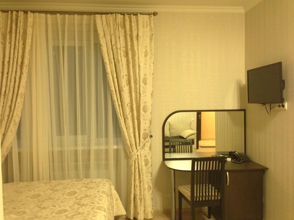 Royal Hotel Jarkov Habitación foto
