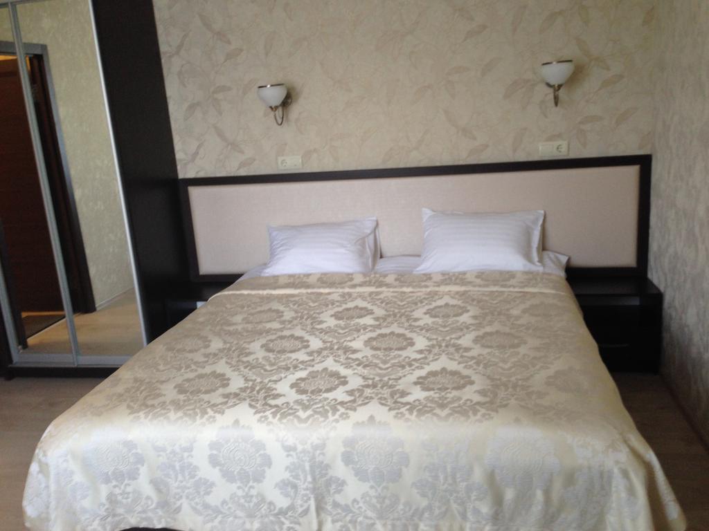 Royal Hotel Jarkov Habitación foto