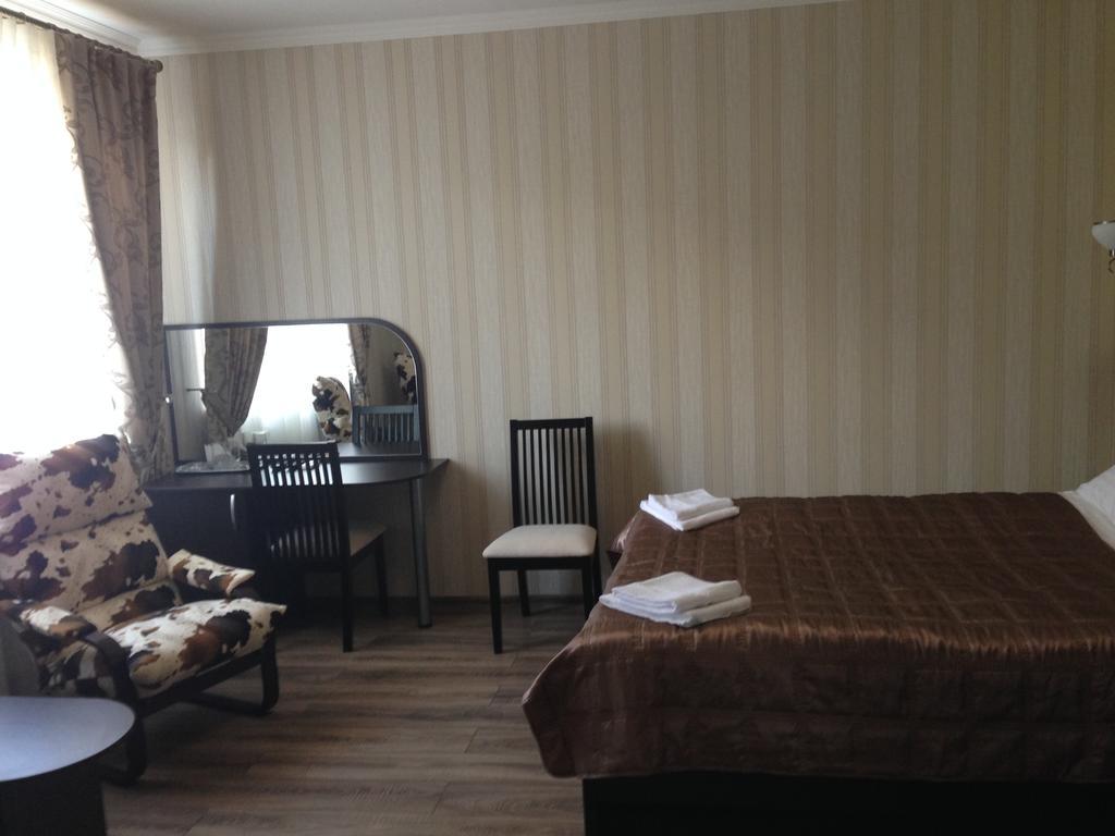 Royal Hotel Jarkov Habitación foto